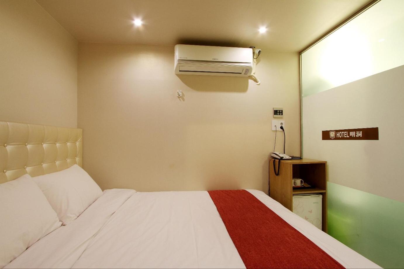 Hotel Myeongdong Сеул Экстерьер фото
