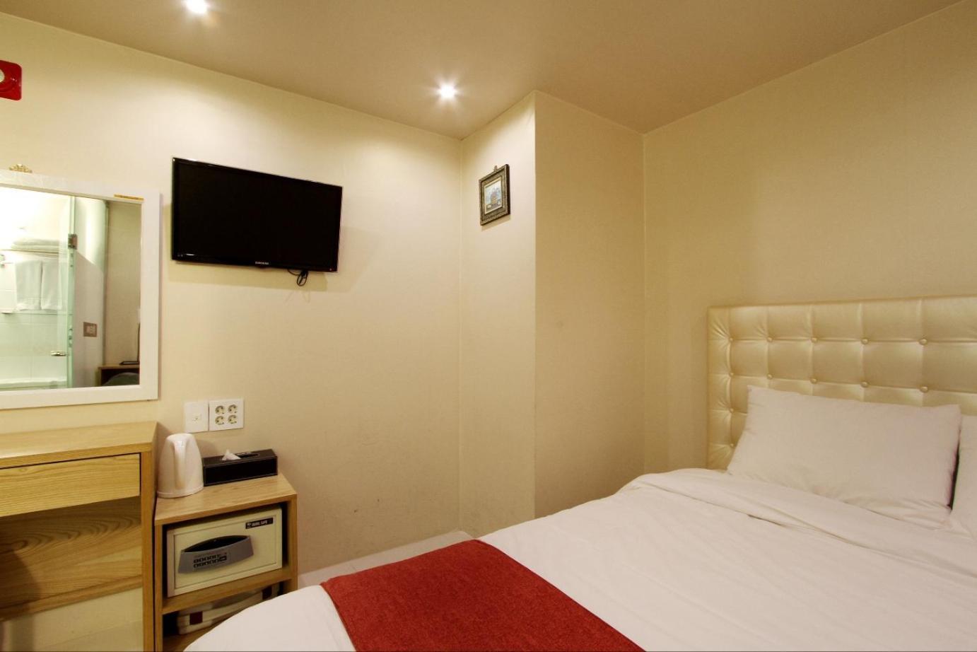 Hotel Myeongdong Сеул Экстерьер фото